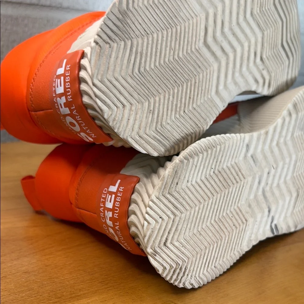 Sorel x prAna Out N About III Puffy Zip Sneaker Boots Orange Wmns 6.5 Waterproof - Picture 6 of 11